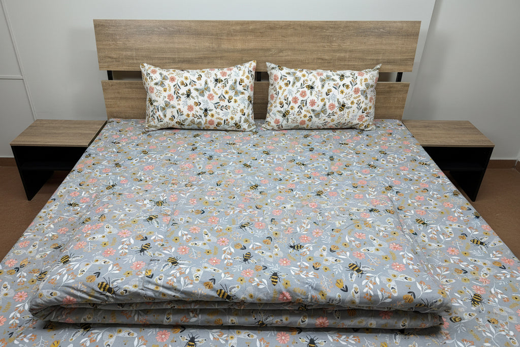 Honey Bee Garden Pure Premium Cotton Bedsheet Set - 3pcs King size