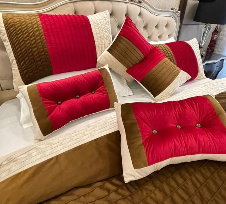 Regal Red Tri-Tone 10pcs Comforter Set