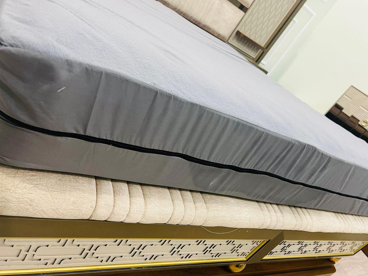 Premium Waterproof Terry Cotton Zipper Mattress Protector (King Size)