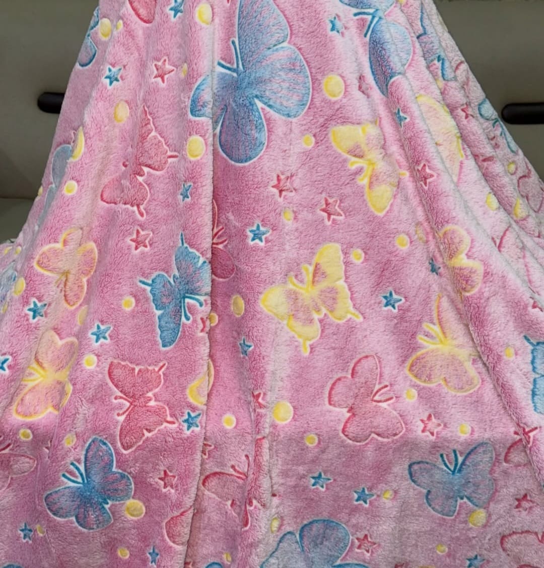 Pink Butterfly Glow Fleece Blanket – Kids
