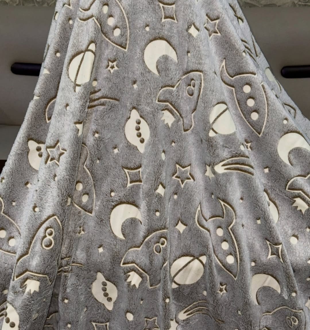 Glow-in-the-Dark Space Rocket Fleece Blanket – Grey - Hina Beddings