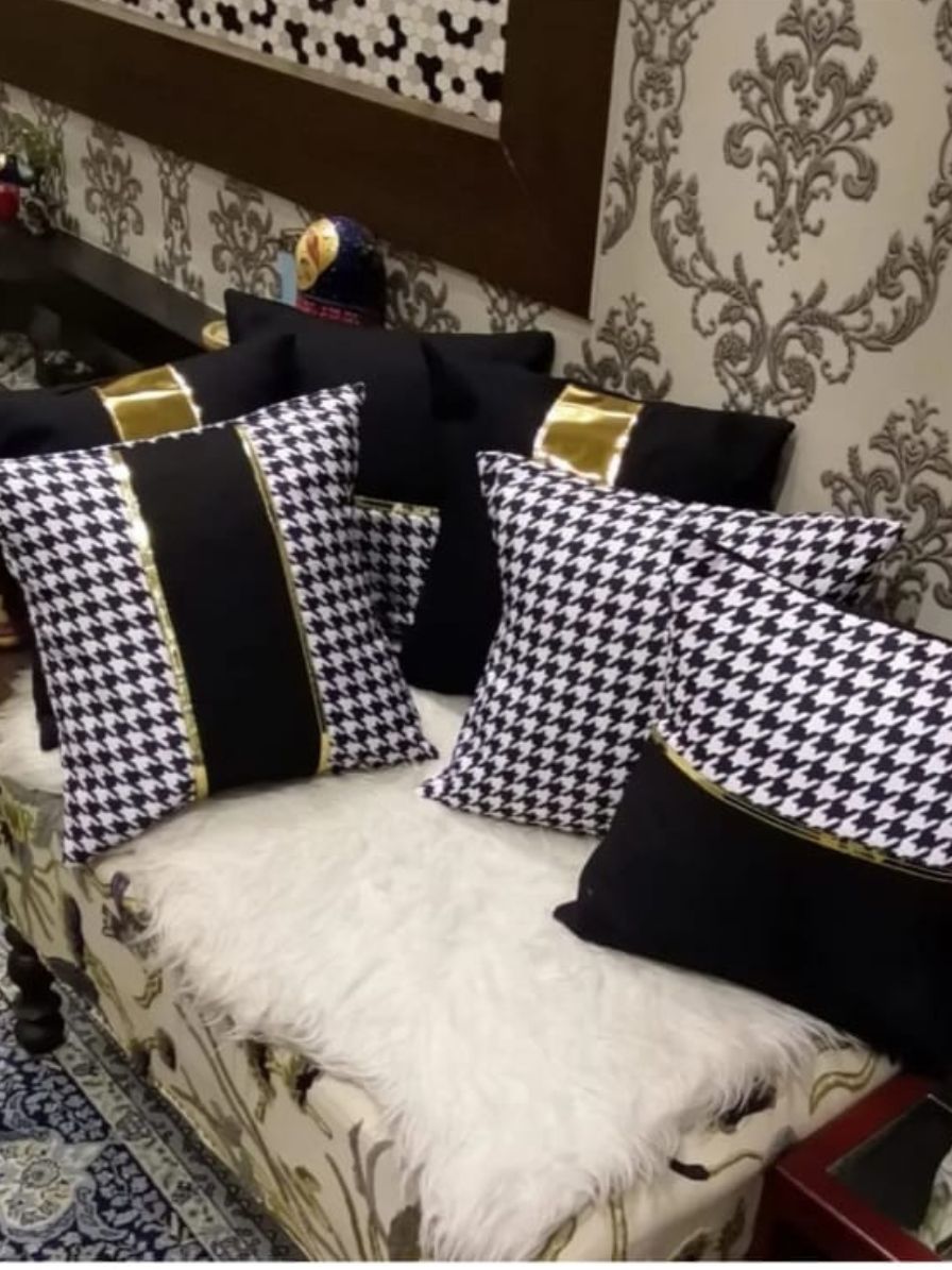 Modern Houndstooth Runner & Cushion Set — Jute with Gold Leather Trim - Hina Beddings