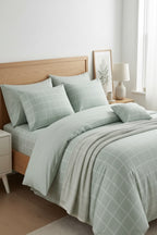 Satin Stripe Bedsheet Set - Hina Beddings